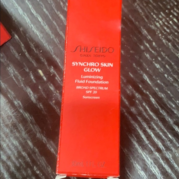 Luminizing foundation - Picture 2 of 5